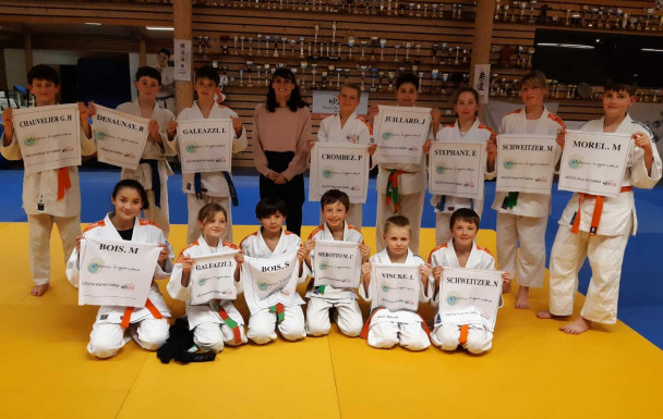 🥋 De nouveaux dossards pour nos jeunes judokas !